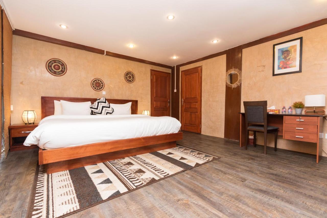 The Palms At Prampram Villa ภายนอก รูปภาพ