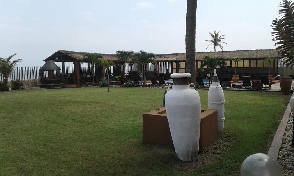 The Palms At Prampram Villa ภายนอก รูปภาพ