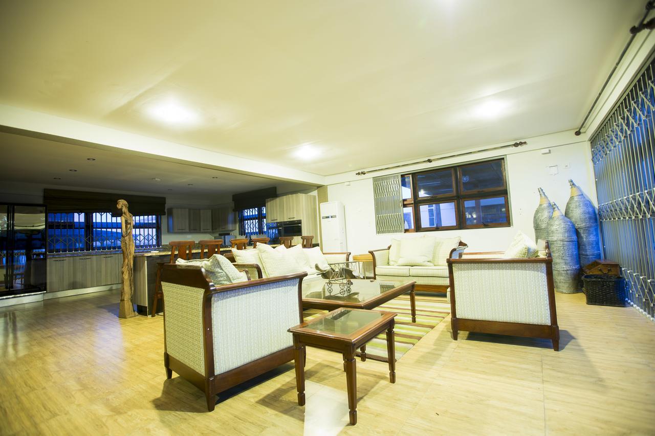 The Palms At Prampram Villa ภายนอก รูปภาพ